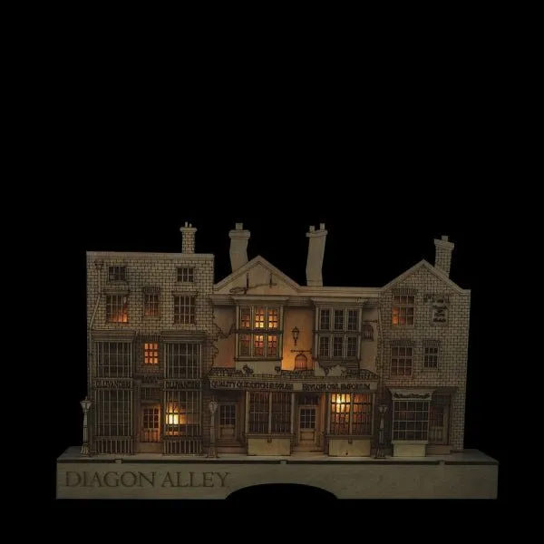 Harry Potter Village - Diagon Alley Illuminated Centrepiece