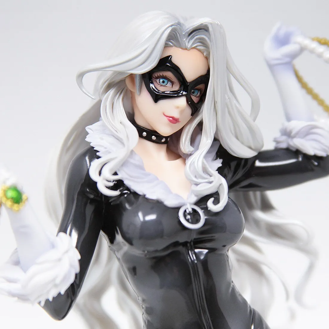 Kotobukiya Marvel Black Cat Steals Your Heart Bishoujo Statue (black)