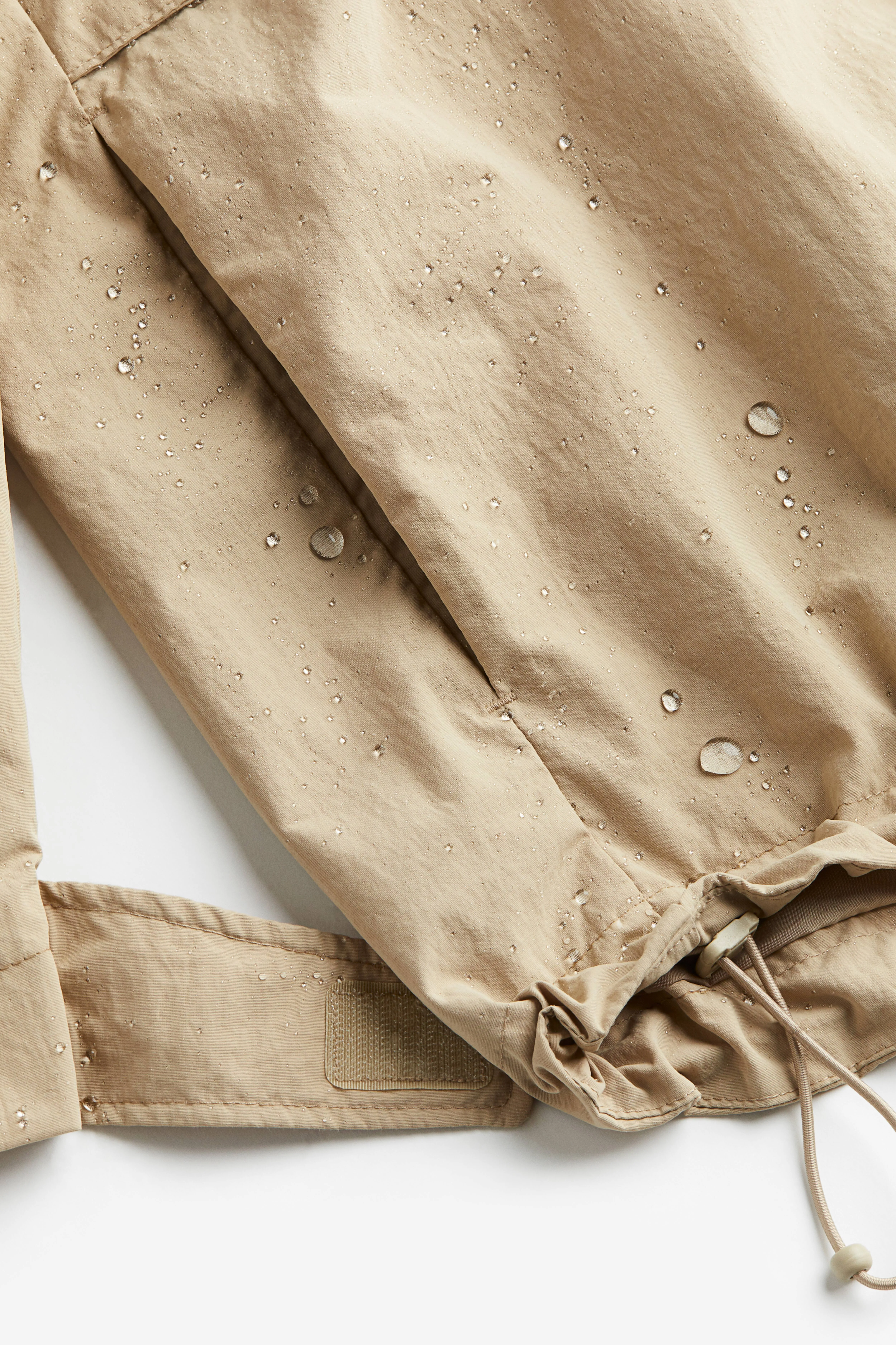 Loose Fit Water-repellent jacket - Long sleeve - Regular length - Beige - Men | H&M GB