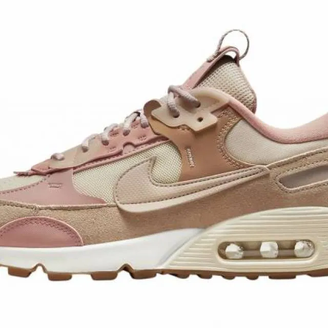 Nike Air Max 90 Futura SCRAP Sanddrift Hemp Rose Whisper...