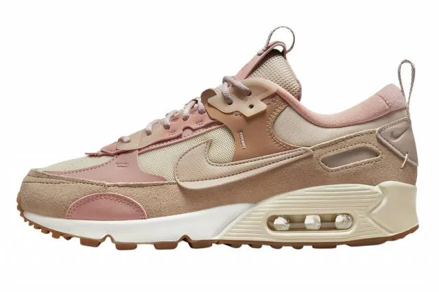 Nike Air Max 90 Futura SCRAP Sanddrift Hemp Rose Whisper...