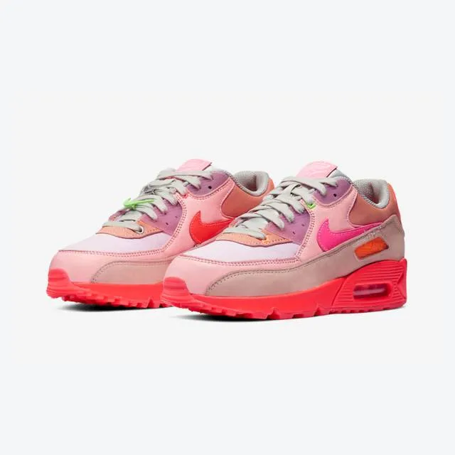 Nike Women's Air Max 90 (Platinum Crimson/ Pink/ Platinu...