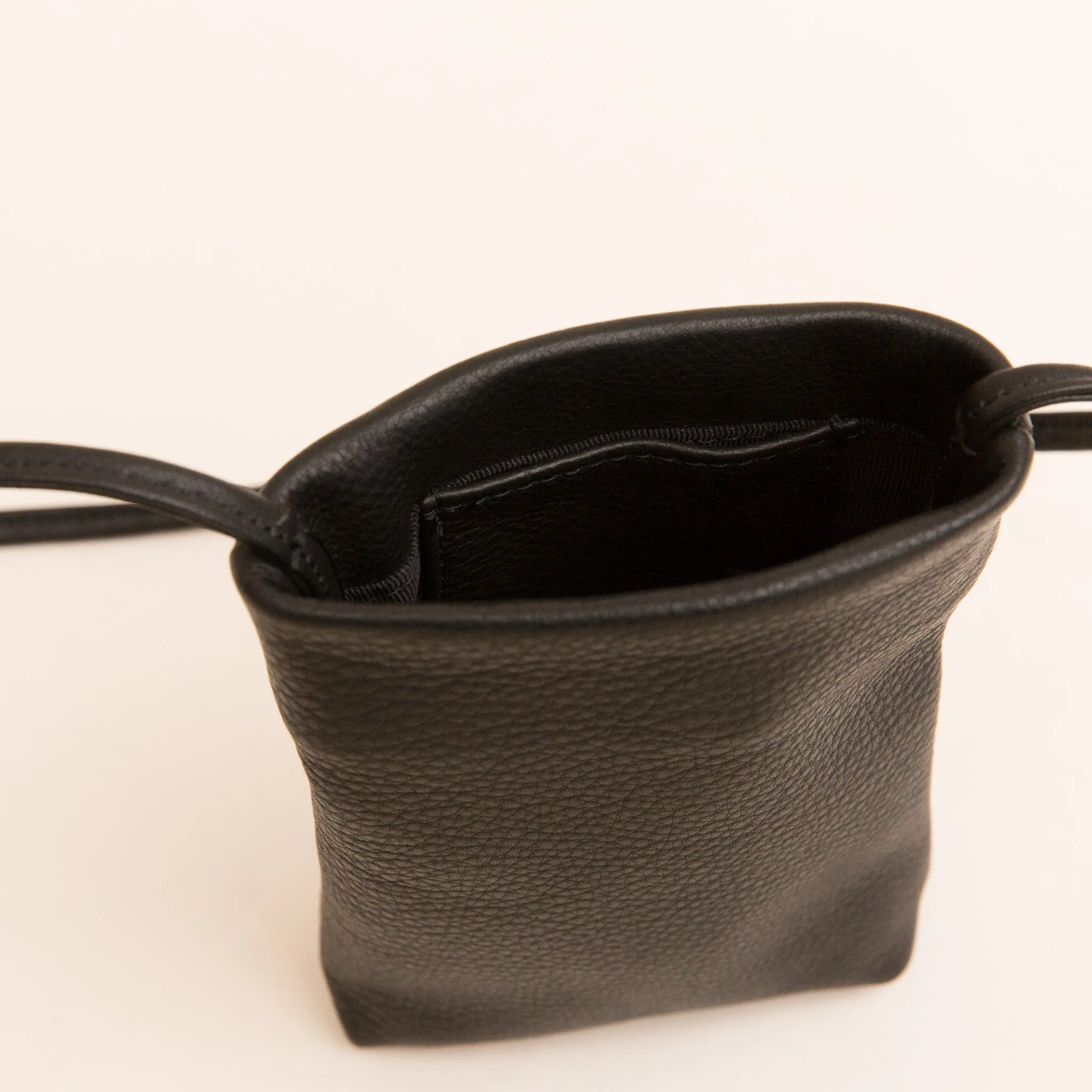 Sven | Small Leather Bag in Black