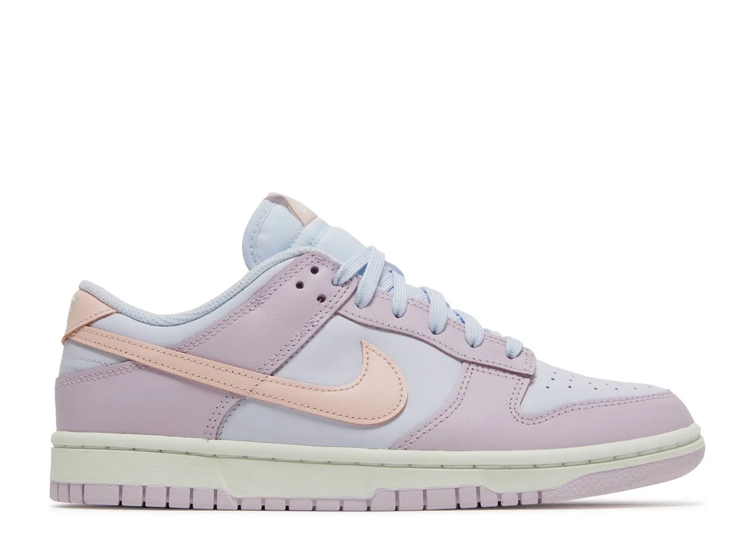 Wmns Nike Dunk Low Easter (Wilmington Location)